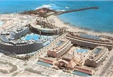 Sir Anthony Playa de las Américas