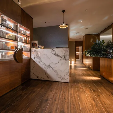 Sir Anthony Hotel 5*