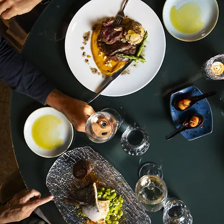 Sir Anthony Θέρετρο 5*