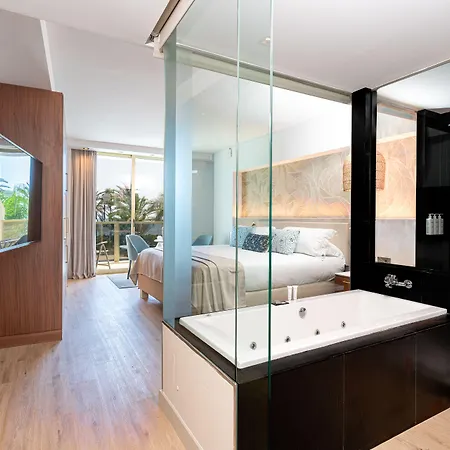 Sir Anthony Θέρετρο